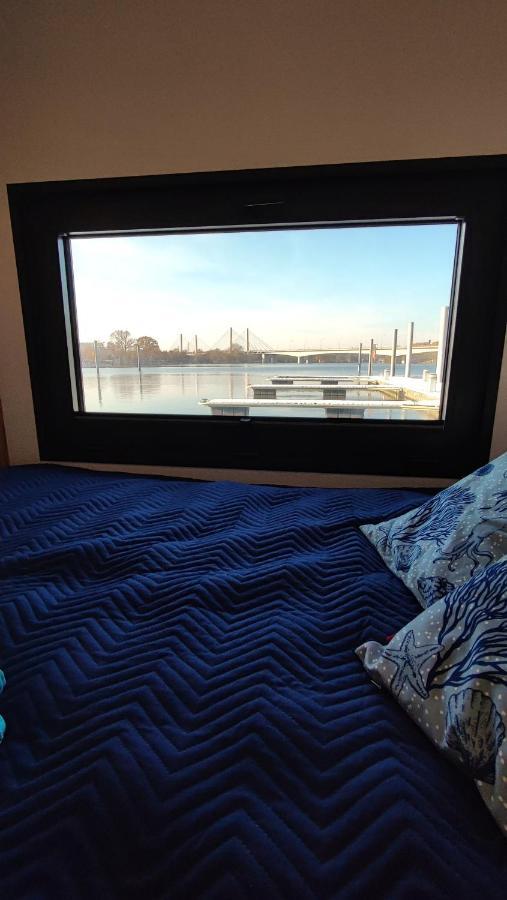 Houseboat Water King Apartament Plywajacy Dom Na Wodzie, 7 Os Βρότσλαβ Εξωτερικό φωτογραφία