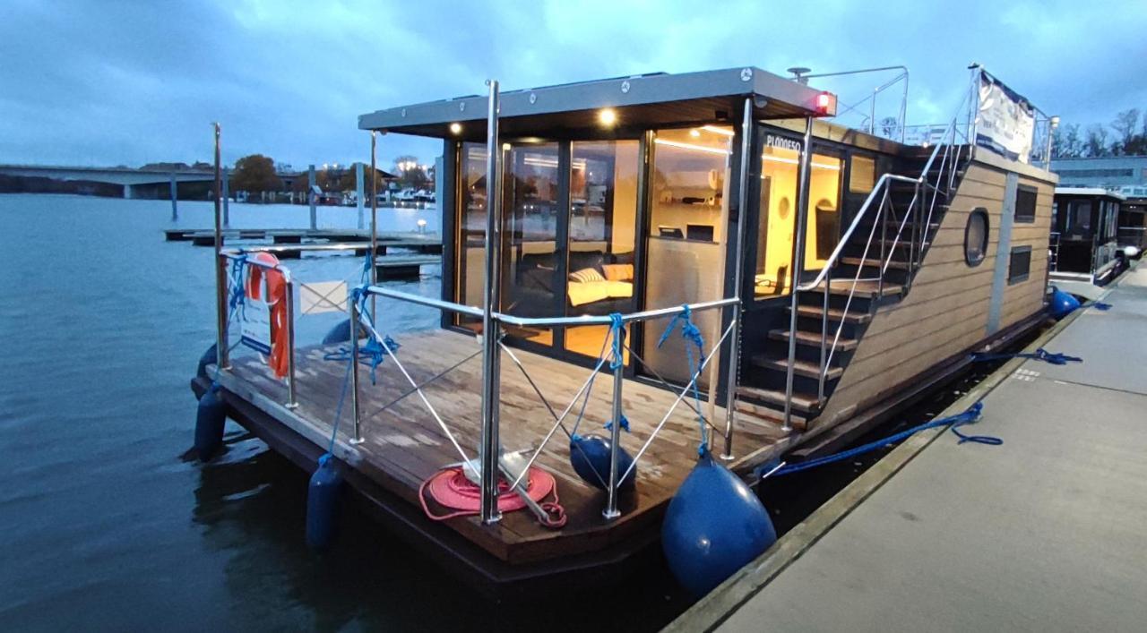 Houseboat Water King Apartament Plywajacy Dom Na Wodzie, 7 Os Βρότσλαβ Εξωτερικό φωτογραφία