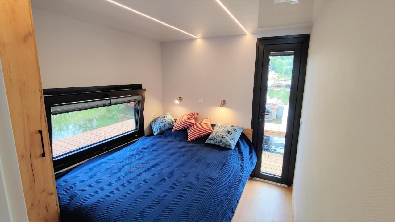 Houseboat Water King Apartament Plywajacy Dom Na Wodzie, 7 Os Βρότσλαβ Εξωτερικό φωτογραφία