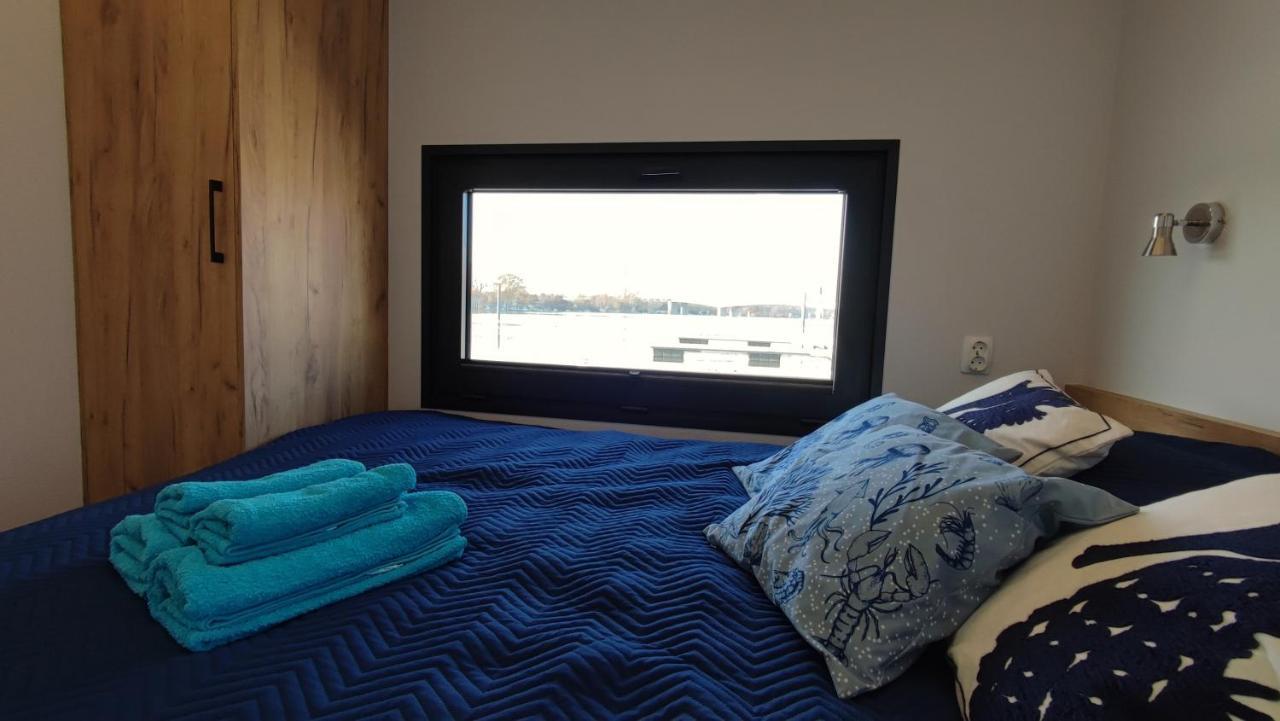 Houseboat Water King Apartament Plywajacy Dom Na Wodzie, 7 Os Βρότσλαβ Εξωτερικό φωτογραφία
