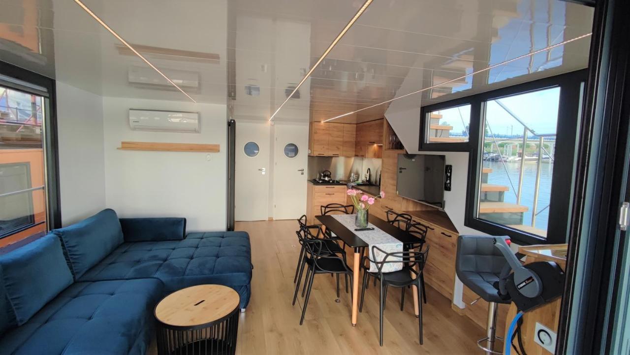 Houseboat Water King Apartament Plywajacy Dom Na Wodzie, 7 Os Βρότσλαβ Εξωτερικό φωτογραφία